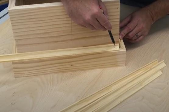 How to fit moldings for gap-free installation