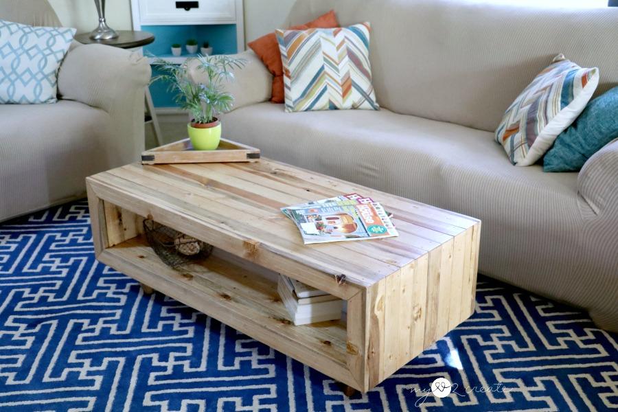reclaimed-wood-coffee-table-mylove2create-buildsomething