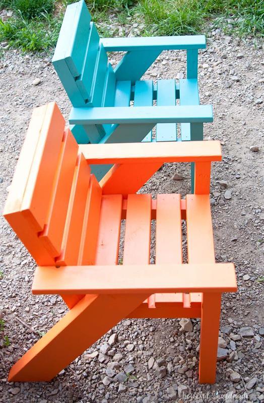 kids-slatted-outdoor-chairs-4