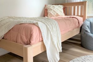 Craftsman-Style Twin Bed