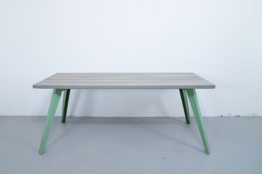 outdoor-table-steel-legs-1