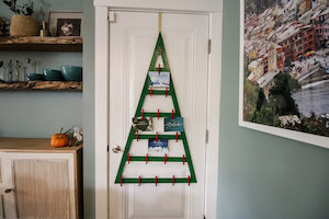 DIY Hanging Christmas Card Holder