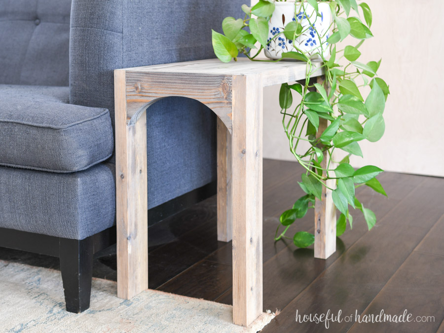 simple-rustic-side-table-1-2