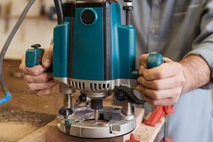 what is a plunge router