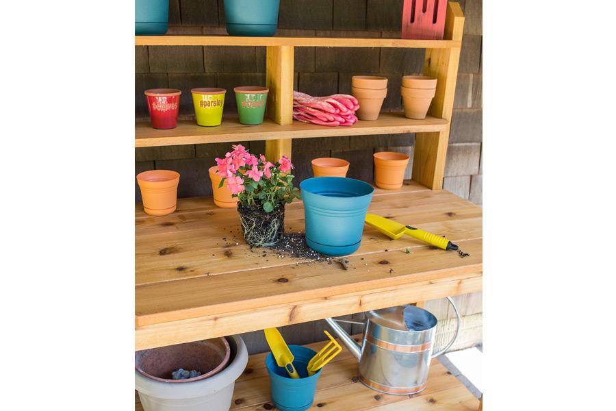 built-to-last-potting-bench-03