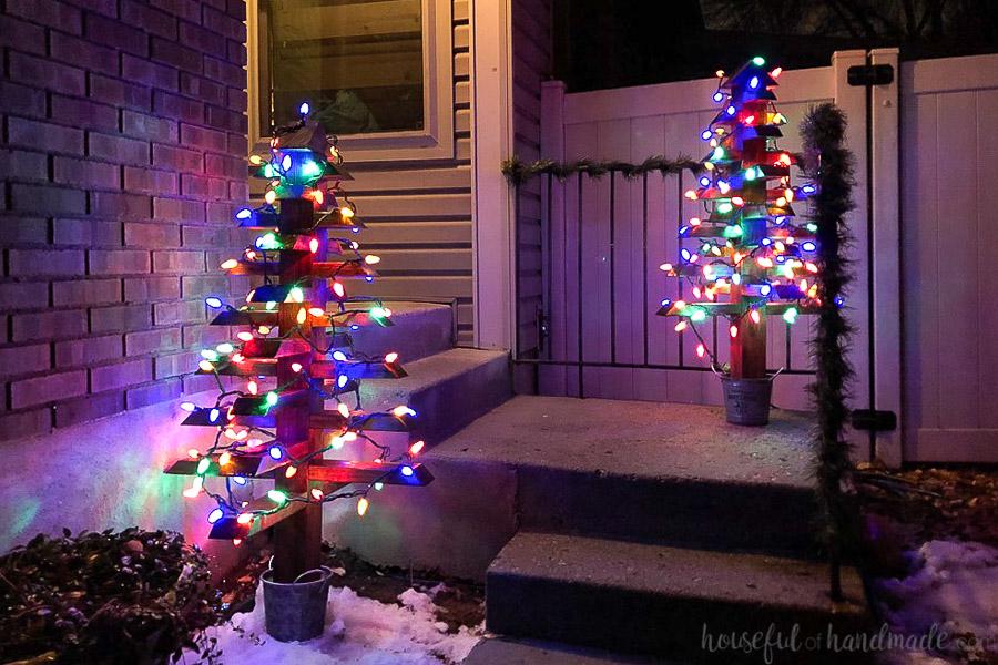 2x4-christmas-trees-buildsomething-13