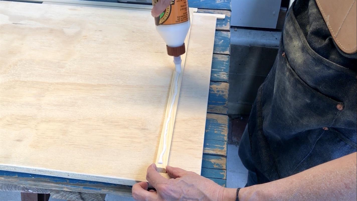6c-glue-top-moulding-piece