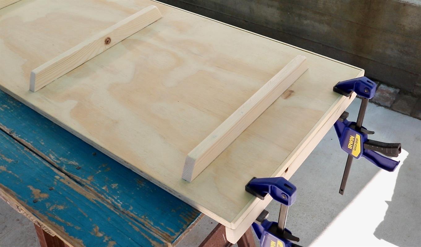 8c-clamp-railings-in-place