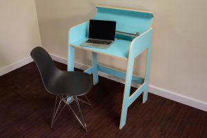 Simple Desk with Style – Metric