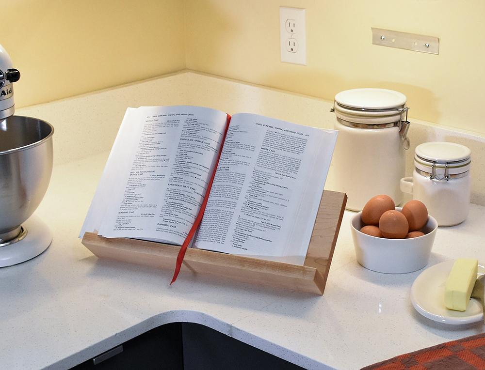 Cookbook Stand 2