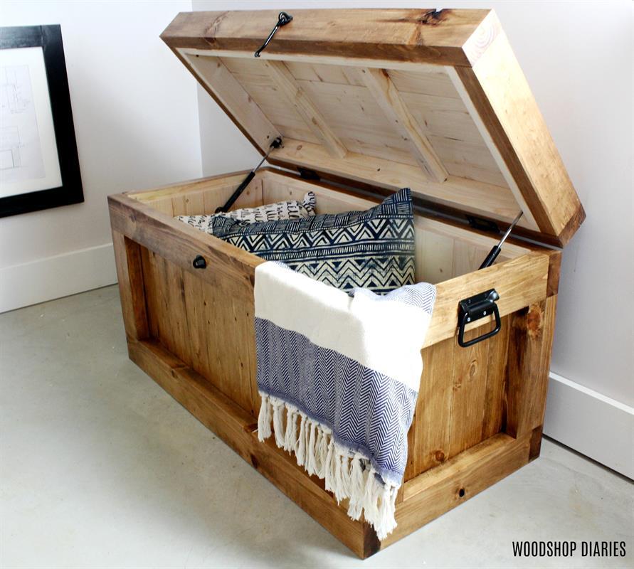 diy-hope-chest-blanket-storage-large