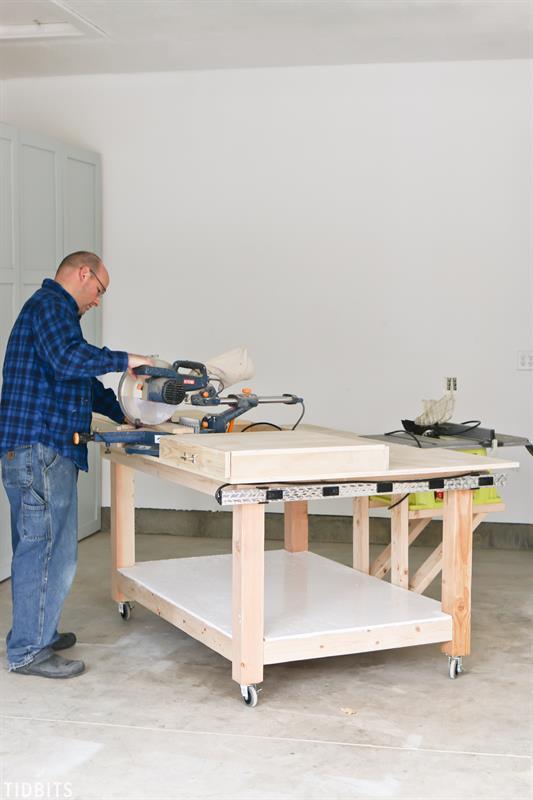 diy-shop-worktable-23