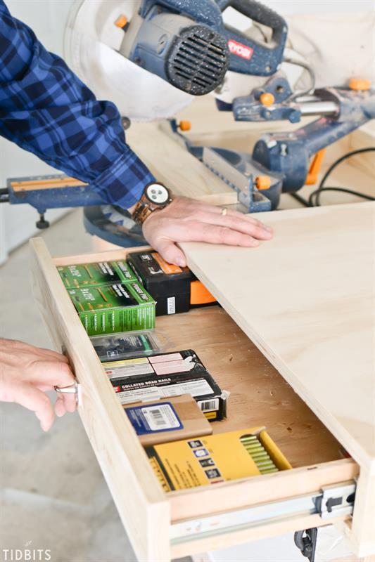 diy-shop-worktable-29