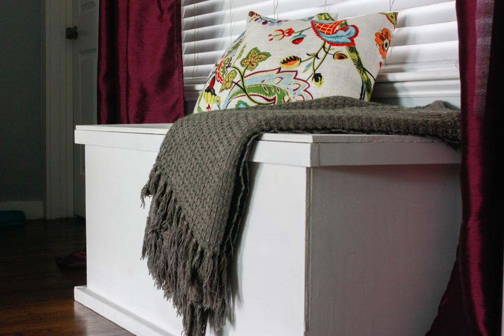 diy-storage-chest-by-amber-oliver-21