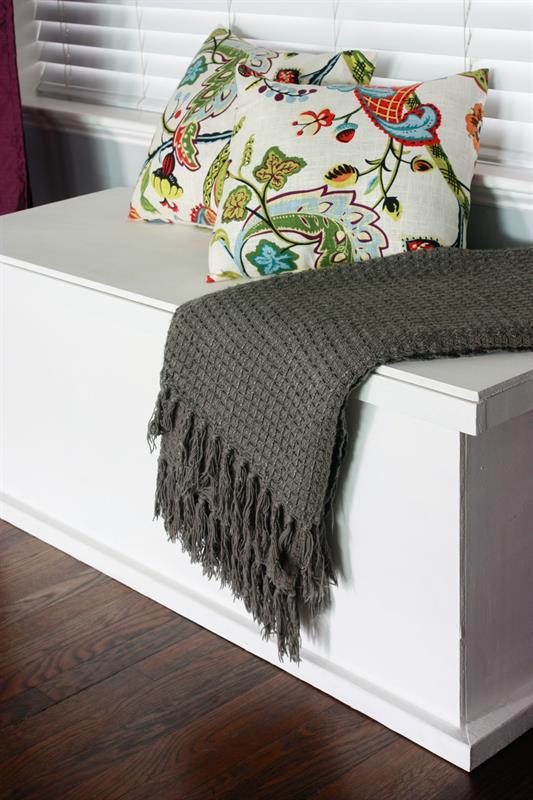 diy-storage-chest-by-amber-oliver-30