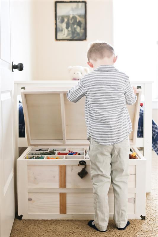 diy-toy-treasure-chest-39