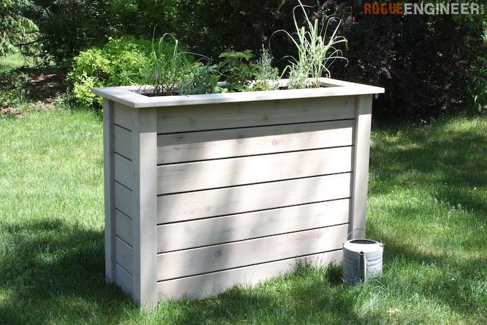 DIY Tall Privacy Planter - Rogue Engineer 1