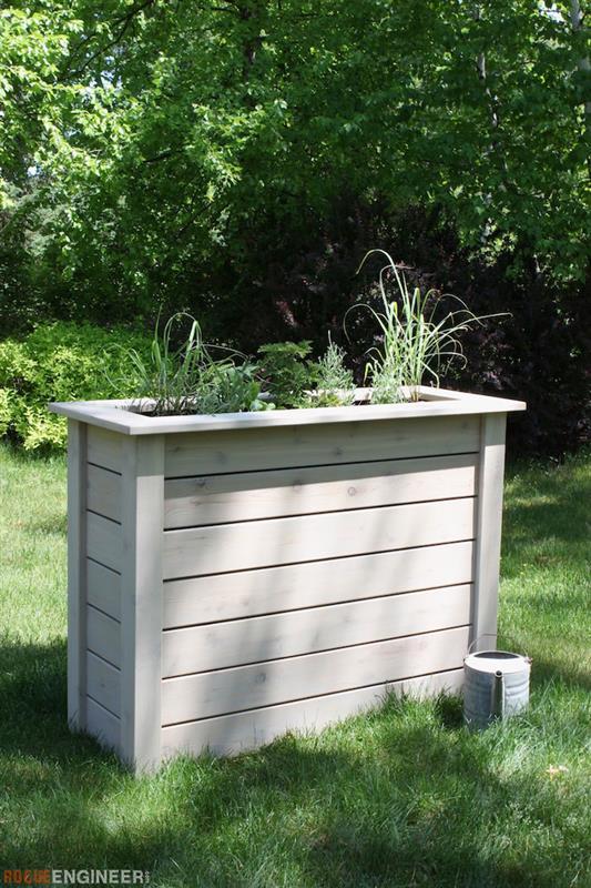 diy-tall-privacy-planter-rogue-engineer-2