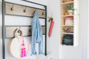 Floating Adjustable Shelves