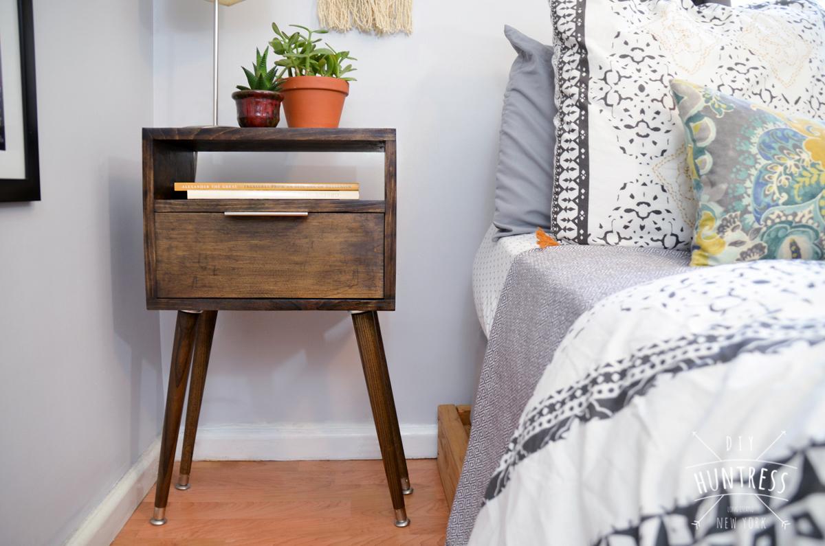 DIY_Huntress_Retro_Side_Table-11