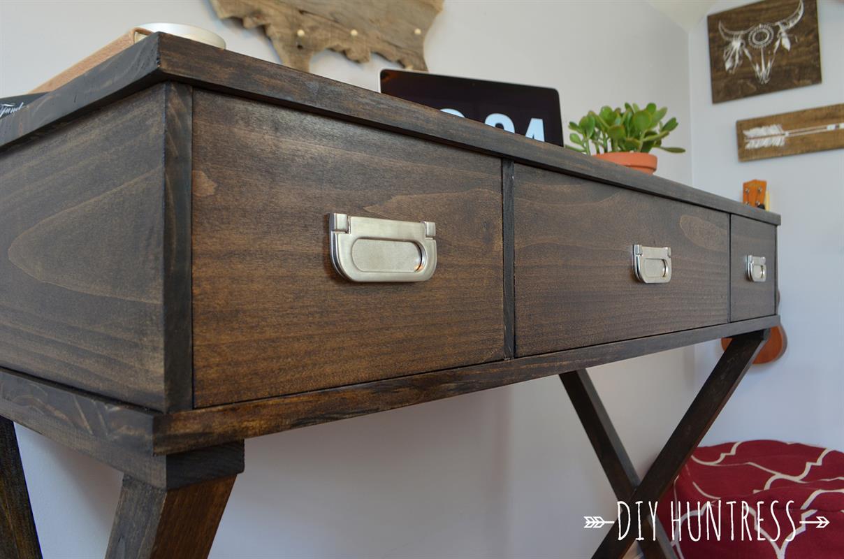 diy_huntress_xleg_desk-8