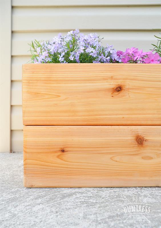 diy_modern_cedar_planter