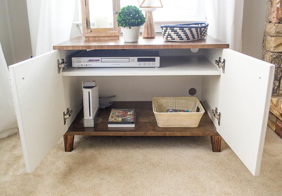 dsc_0226west-elm-knockoff-media-table-for-kreg
