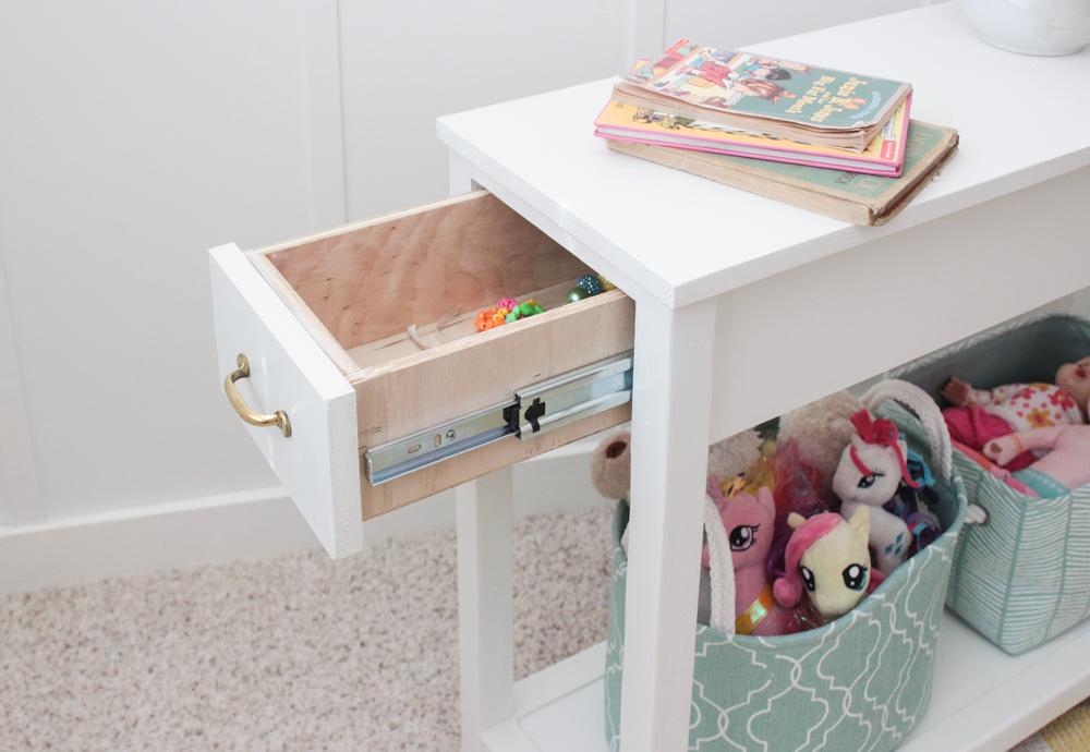 daybed-nightstand2