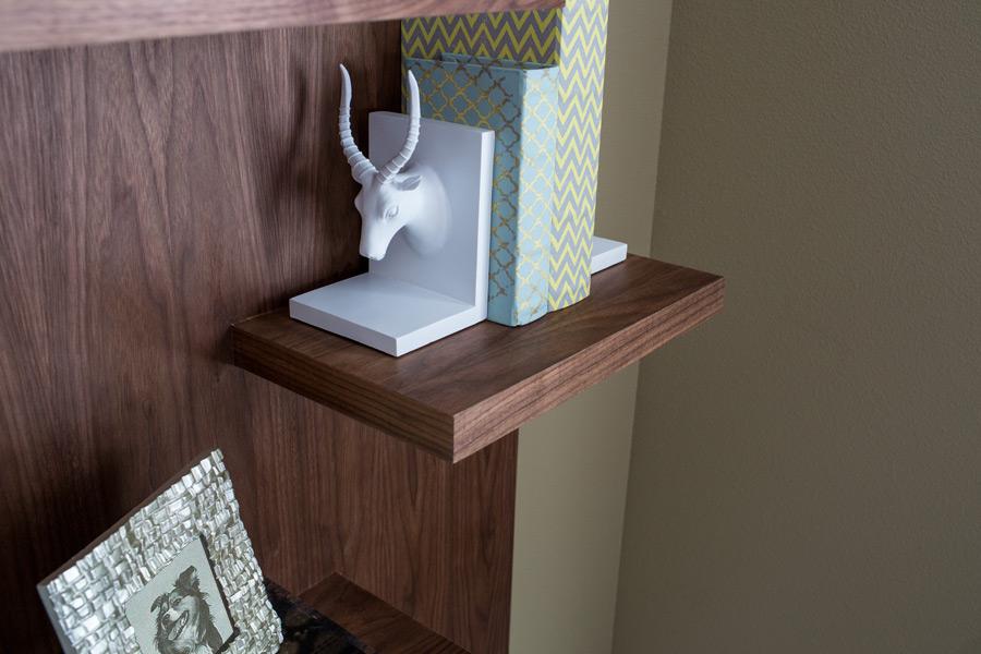 display-shelf-pic-3
