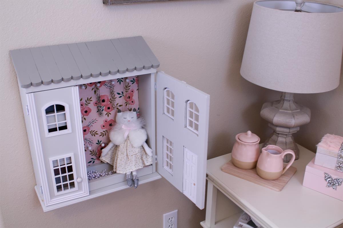 Dollhouse jewelry6-1
