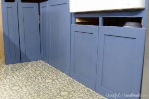How To Make Cabinet Doors With a Router Table – Free Project Plan