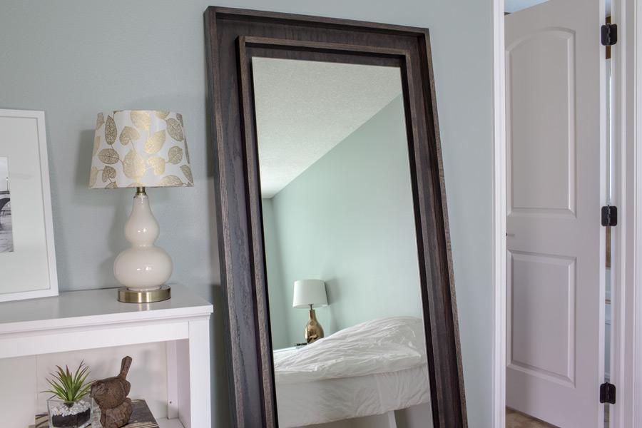 floating-mirror-pic-2