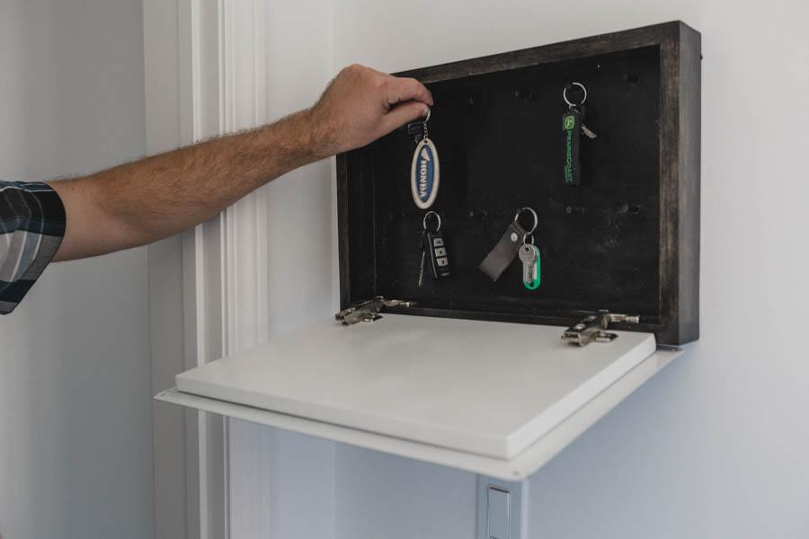 Hidden Key Holder Kreg-27