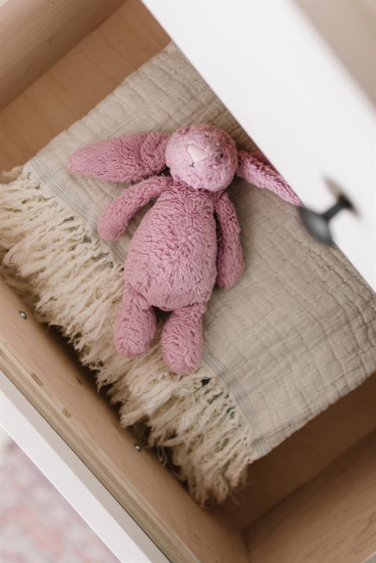 nursery-closet-1567