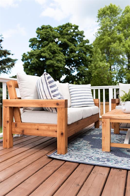 outdoor-furniture-3860