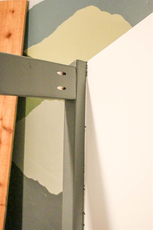 pocket-hole-joinery-on-diy-cabin-bed-that-looks-like-house