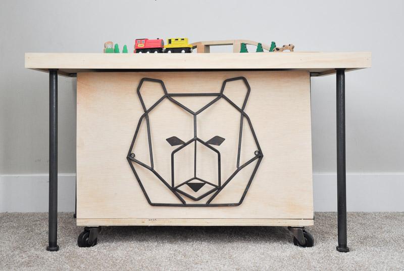 space-saving-train-table-1