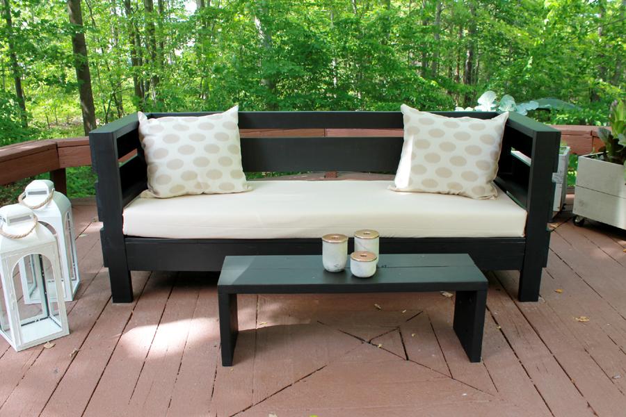 stunning-diy-outdoor-couch
