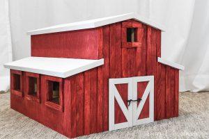 Barn Dollhouse