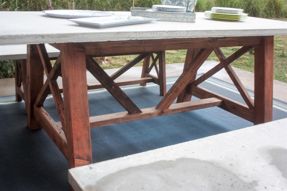 concrete-dining-table1-1-of-1