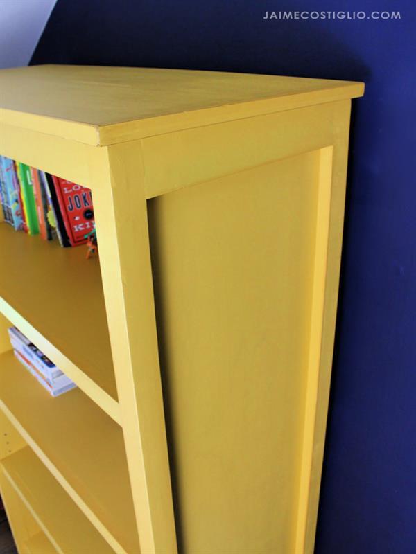 cottage-bookshelf-13