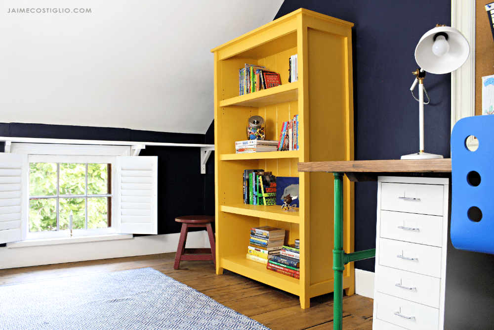 cottage-bookshelf-5