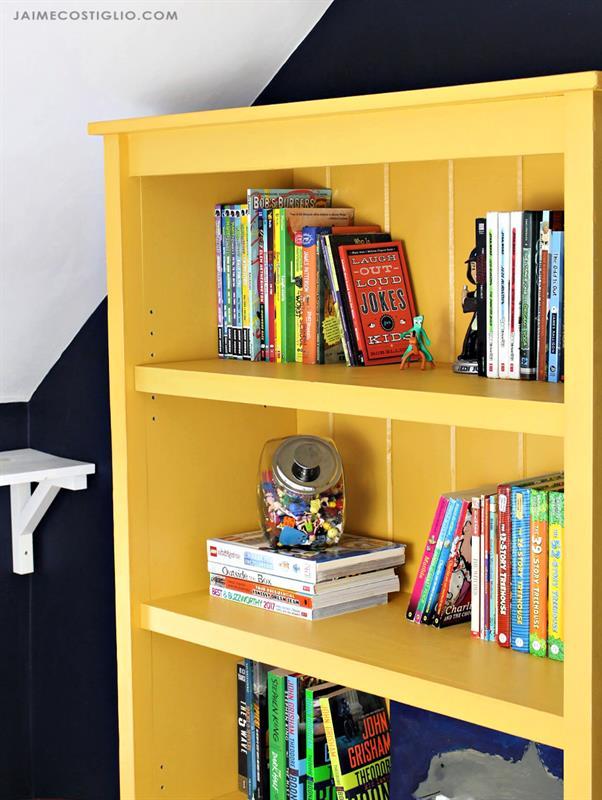 cottage-bookshelf-9