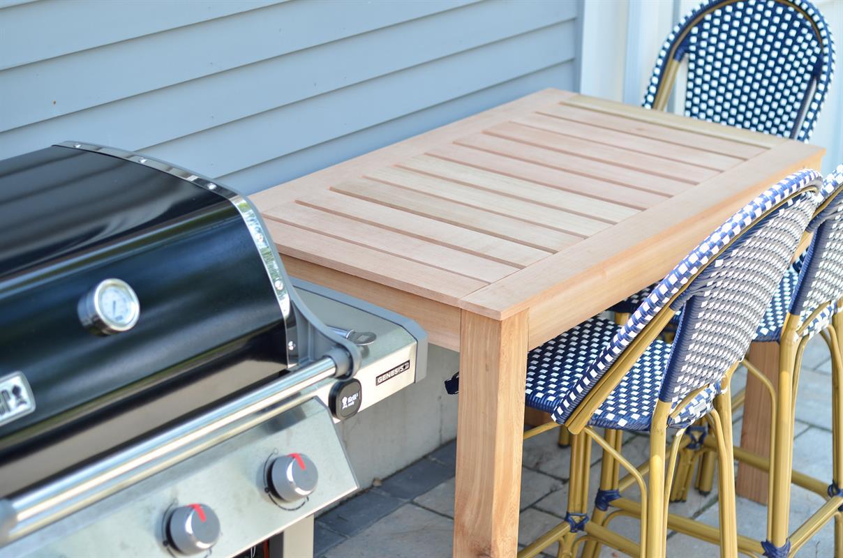 diy outdoor bar table-16