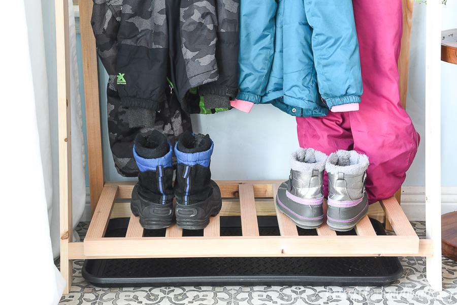 fold-away-mudroom-2