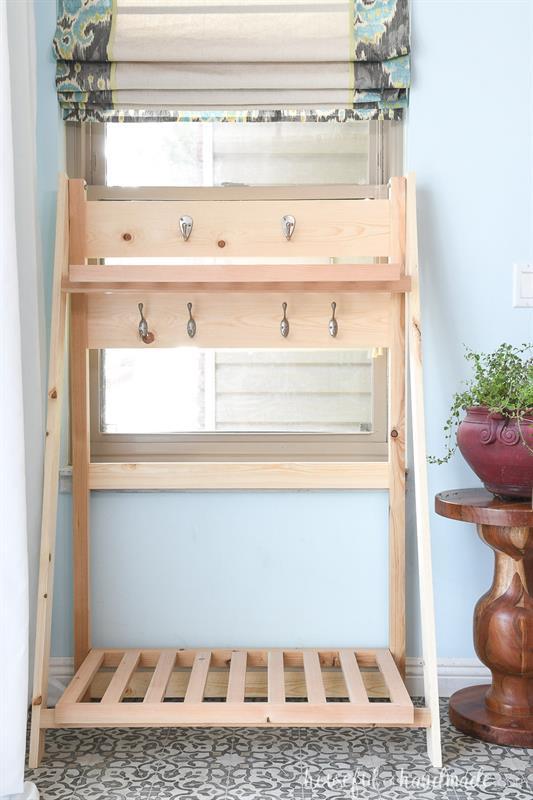 fold-away-mudroom-5