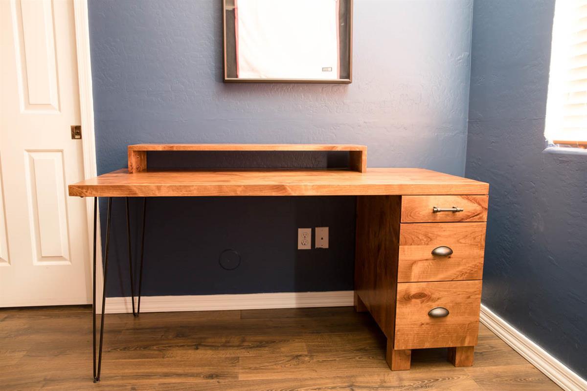 gaming-computer-desk-3615