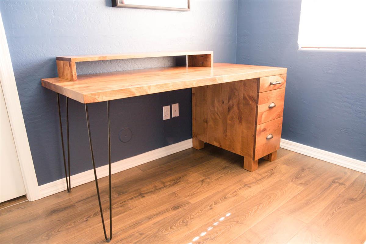 gaming-computer-desk-3642