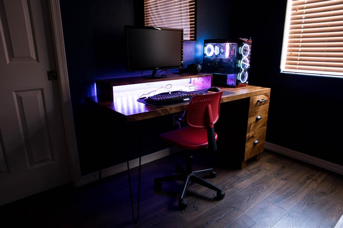 gaming-computer-desk-3654