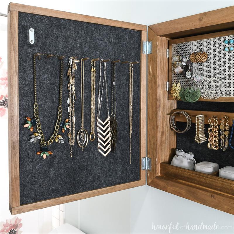 hidden-jewelry-cabinet-2